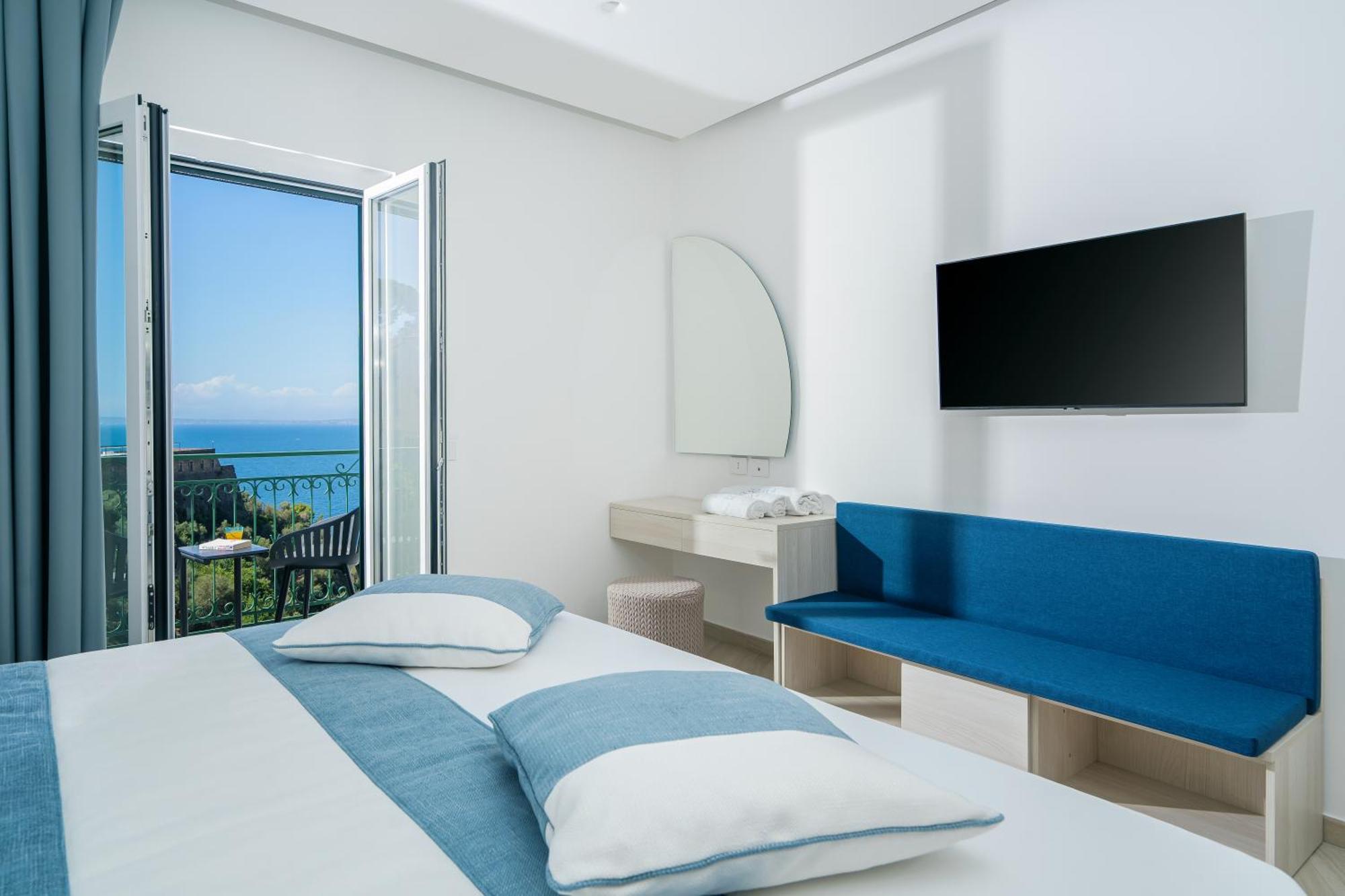 Sea View Deluxe Apartments Vico Equense Exterior foto